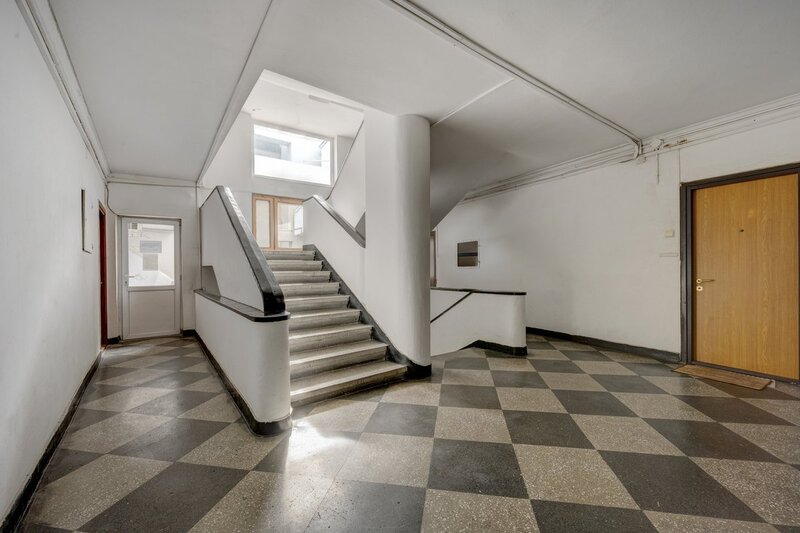 Kogalniceanu, Facultatea de Drept, comision 0 %